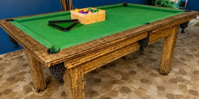 Vende-se está mesa de Sinuca