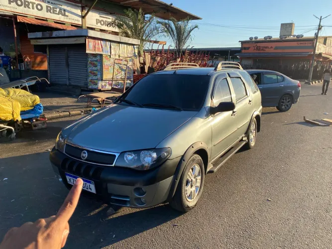 Fiat Palio Week. Adv/adv Tryon 1.8 MPI Flex 2006