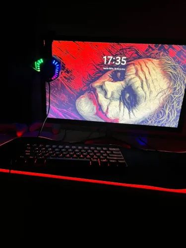 Setup Gamer Completo - Monitor 23,6 - 2 controles gamer. ( Negócio, manda mensagem)