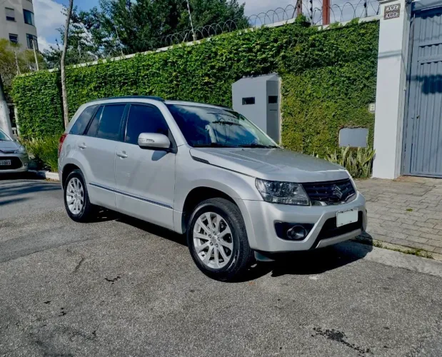 Suzuki Grand Vitara 2.0 16V 4x2/4x4 5P Aut. 2014
