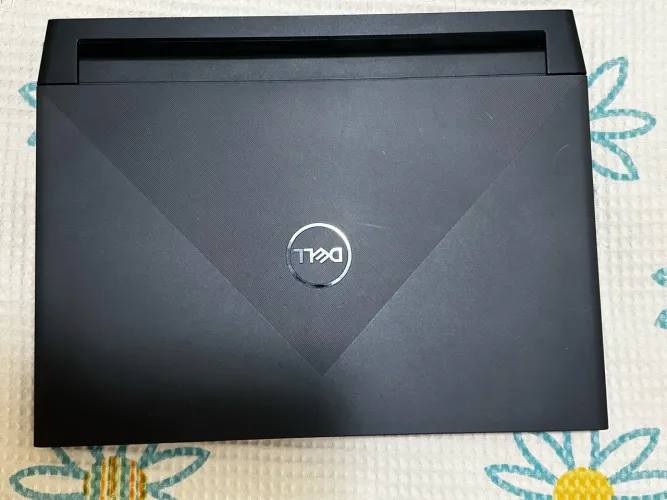 Notebook Gamer Dell G15 5520 i5 12ª Geração RTX 3050 16GB SSD 1TB