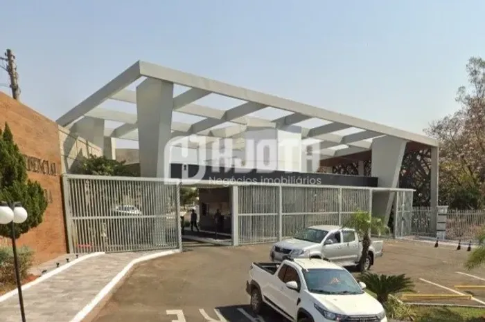 Terreno em condomínio D Itália com 636,86 m² em Bady