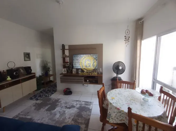 Apartamento à venda em Jacareí-SP, Jardim Jacinto: 2 quartos, 1 sala, 1 banheiro, vaga de