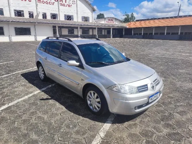 Renault Megane Grand Tour Dynam. Hi-flex 1.6 16V 2013