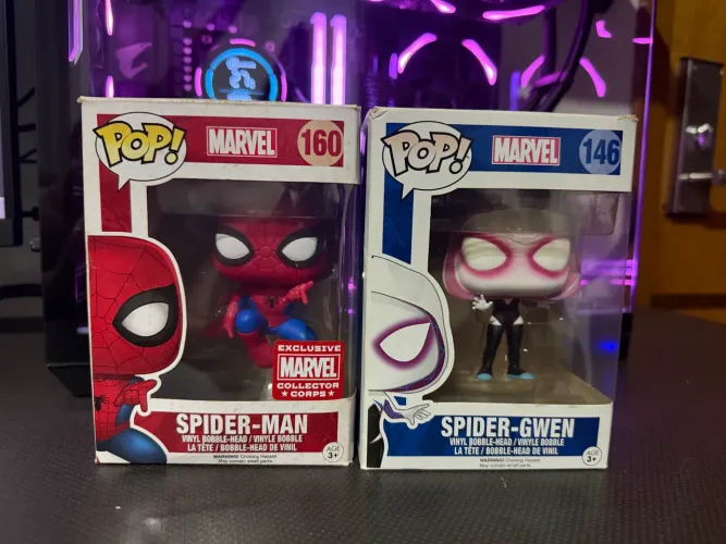 Funko spider man e spider Gwen