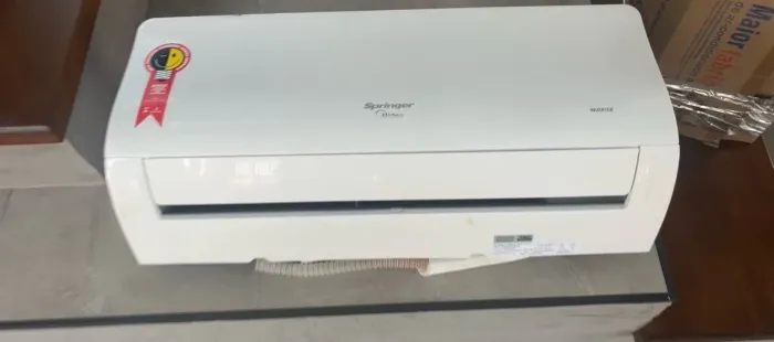 Split Midea 12mil btus