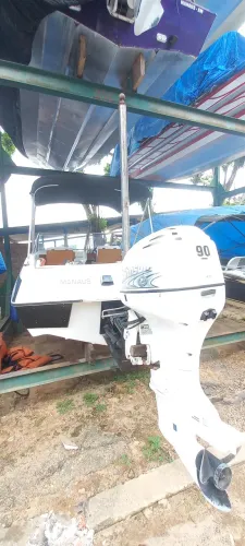 Lancha 18 pés Johnson 90hp 2005.