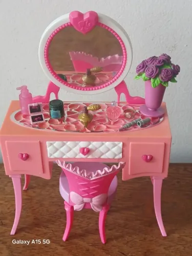 Penteadeira da Barbie