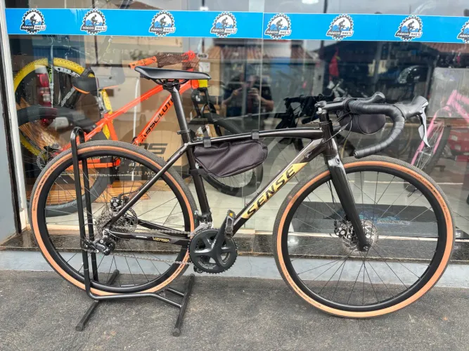 Bicicleta gravel sense versa comp
