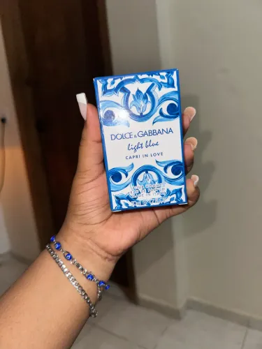 Dolce & Gabbana Light Blue Capri In Love