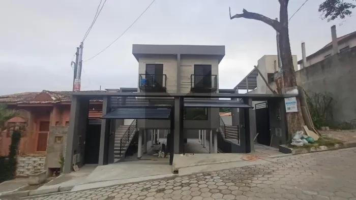 Sobrados novos em condomínio - Taboão da Serra