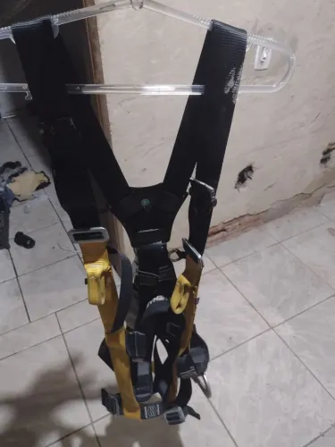 Cinto segurança altura nr35 sem rasgos intacto