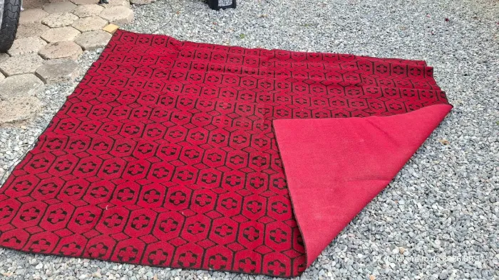 Tapete 250×300mts vermelho e preto WhatsApp  * 