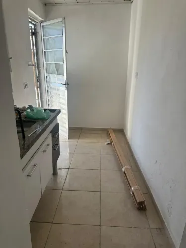 Térrea para aluguel tem 45 metros quadrados com 2 quartos em Jardim Maristela - São Paulo