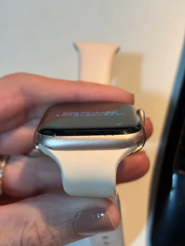 Apple Watch/ Série 4/ tamanho 44ml. Botão lateral quebrado