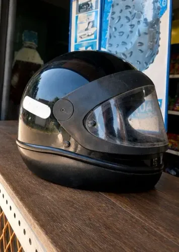 CAPACETE FECHADO - PRETO