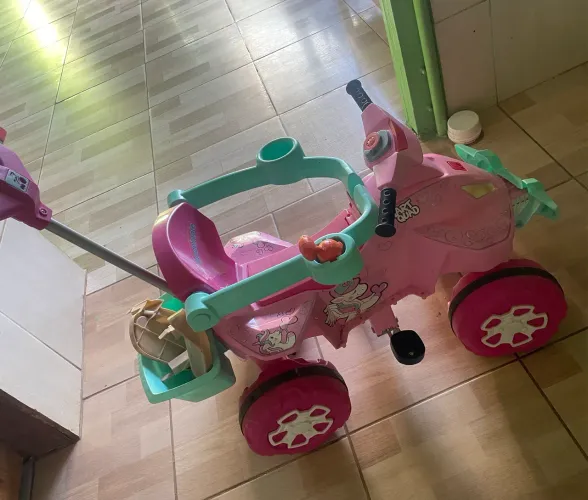Quadriciclo Pedal e Passeio Smart Quad Rosa Bandeirante 
