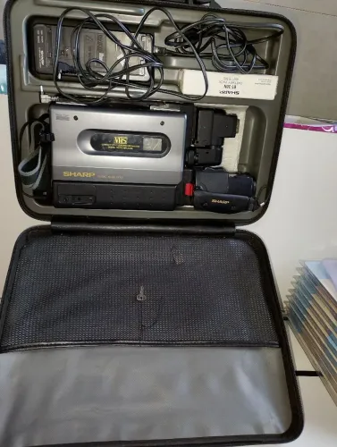 Filmadora Sharp VL-L50 B