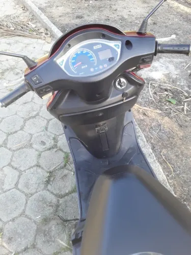 Vendo moto dafra 125 economia só pegar e andar