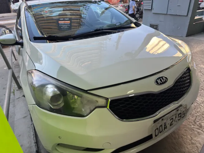 Kia Motors Cerato 1.6 16V Flex Aut. 2014