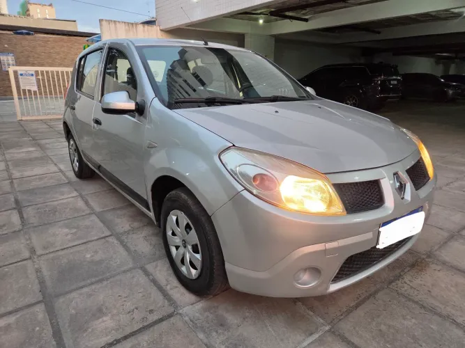 Renault Sandero Expression Hi-flex 1.6 8V 5P 2011