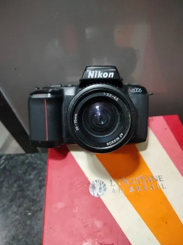 Camara Nikon n6006