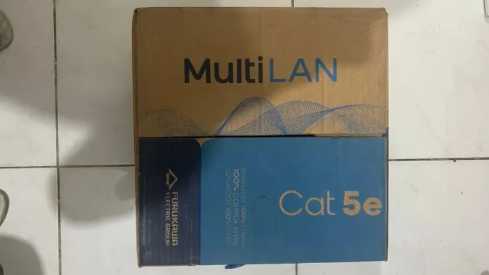 Cabo de rede Furukawa Multilan U/UTP Cat5e 100% cobre 250 Metros