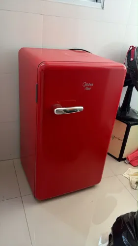 Frigobar Midea Retrô Vermelho 220V - Excelente estado