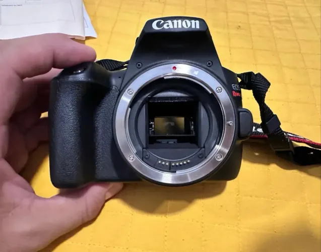 Câmera Cânon Sl3 Novíssima 