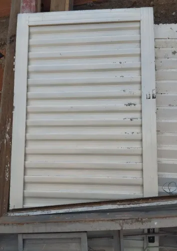 Porta de aço na promoção