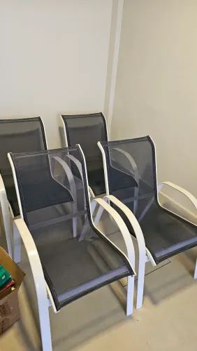 4 cadeiras de piscina, varanda. Compradas na Loja Rio Lazer Móveis