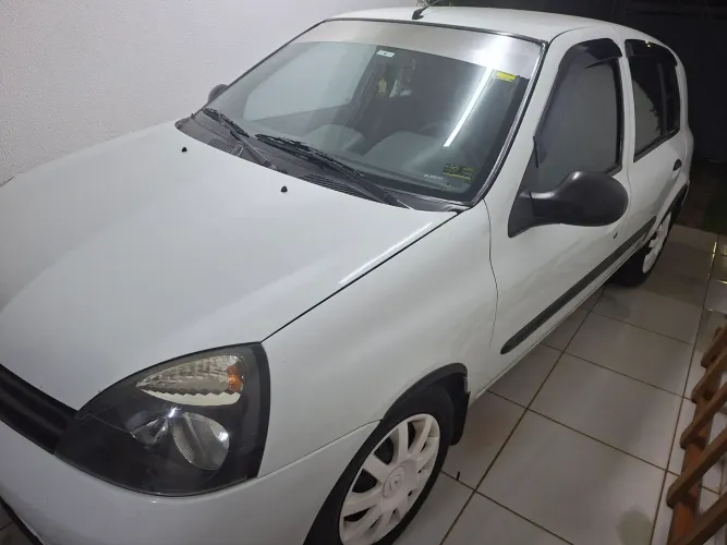 Renault Clio Hi-flex 1.0 16V 5P 2012