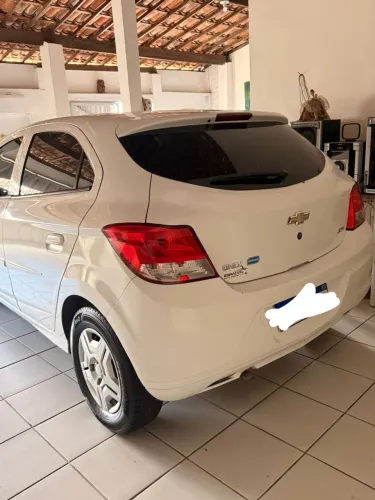Chevrolet Onix JOY Hatch 1.0 8V Flex Mec. 4P 2018