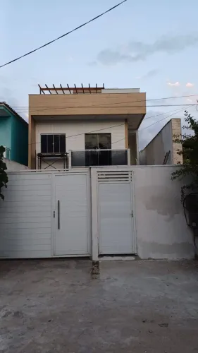 LOCAÇÃO FIXA! CASA COM 03 QUARTOS, FOGUETE - CABO FRIO/RJ