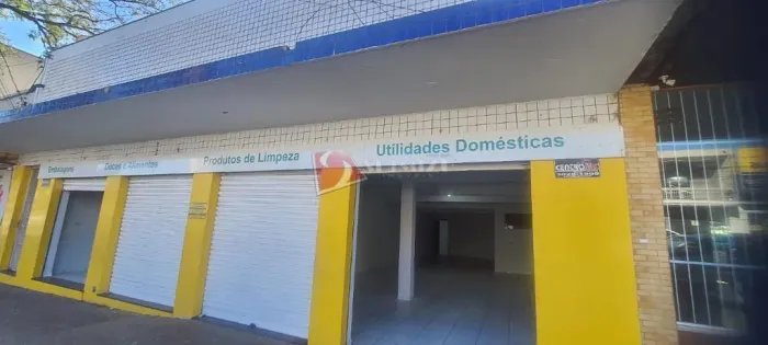 Sala para alugar em Maringá, Zona 05, com 120 m²