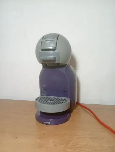 Cafeteira Expresso Nescafé Dolce Gusto Piccolo