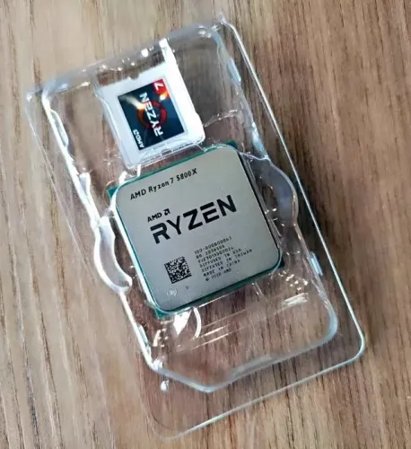 CPU Ryzen 7 5800X, boost extra e 8 Núcleos com 16 Threads.