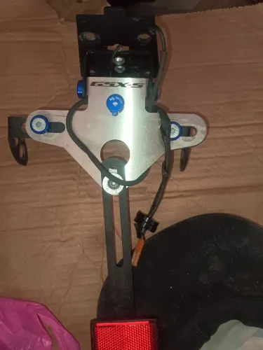 Vendo suporte de placa nada gsx s1000. 2024