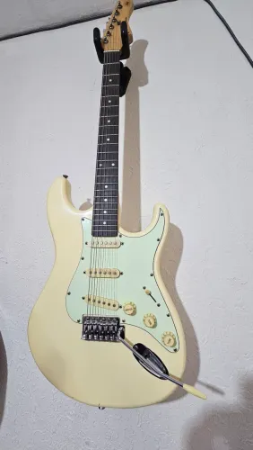 Guitarra Tagima