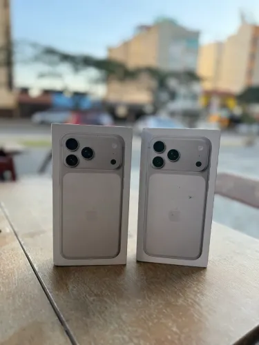 IPHONE 17 PRO MAX 256gb ( Lacrado!)