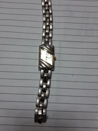 RELOGIO ANTIGO GUESS EM PERFEITISSSSIMO ESTADO