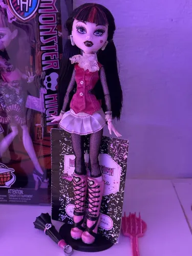 Draculaura Basica WAVE 1 L2 Monster High