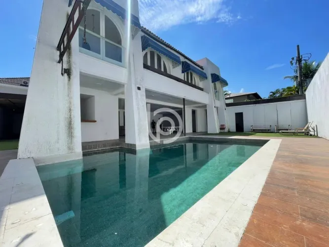 Casa condomínio Santa Helena à venda e locação com 1425m², 4 quartos e 1 vaga por R$4.000.