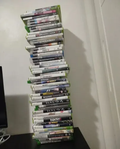 Lote 48 jogos Xbox e PlayStation mídia física original