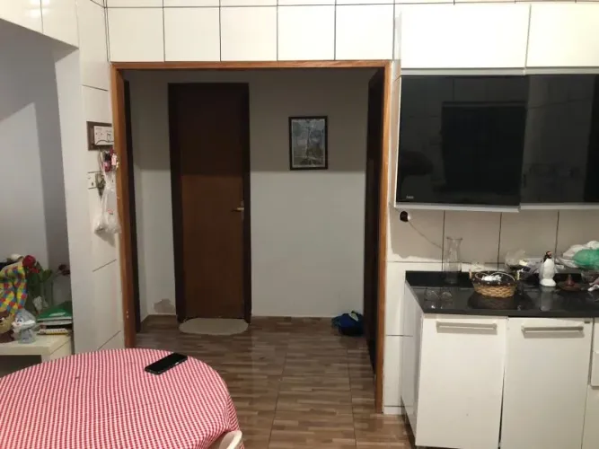ALUGA-SE CASA CIDADE JARDIM  1.850 REAIS 