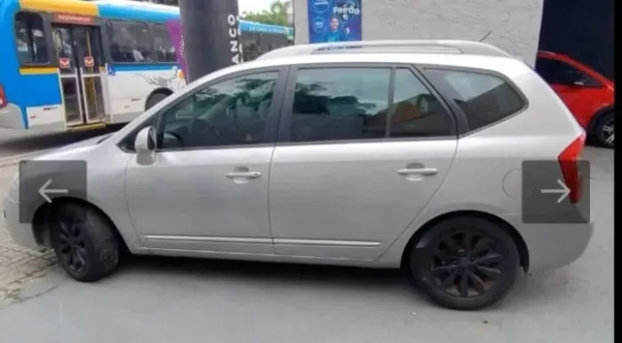 Kia Motors Carens EX 2.0 16V Aut. 2012