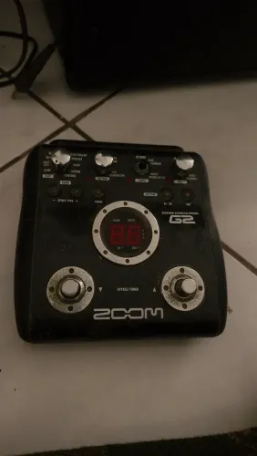 Pedaleira Zoom G2 Guitar Effects 