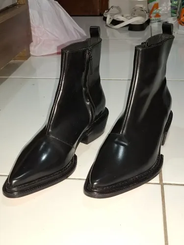 Bota preta Animale 39