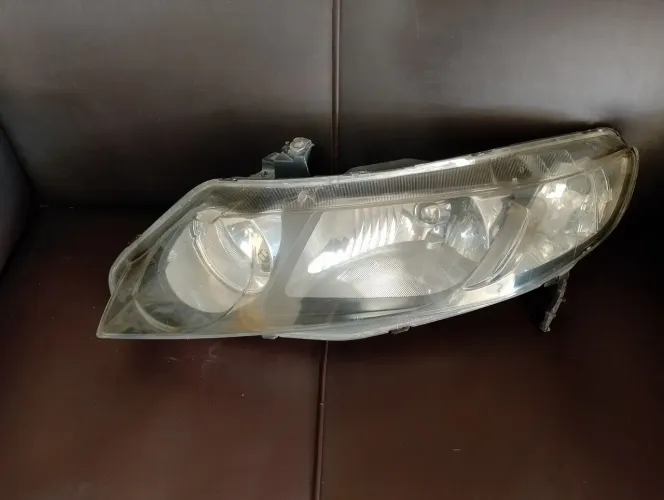 Farol Civic G8 