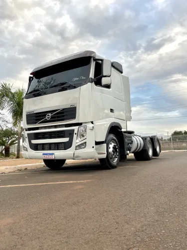 VENDO VOLVO FH 440 MOTOR NOVO